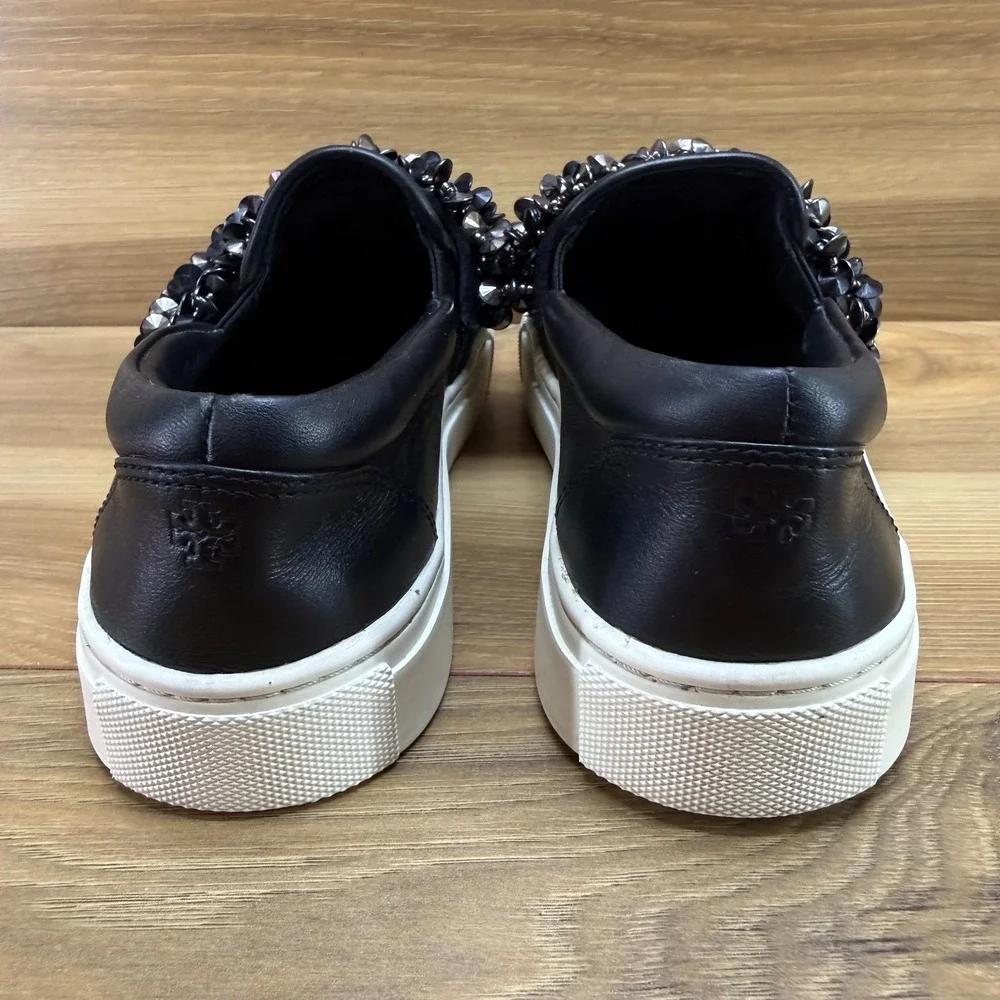Tory Burch ships size from