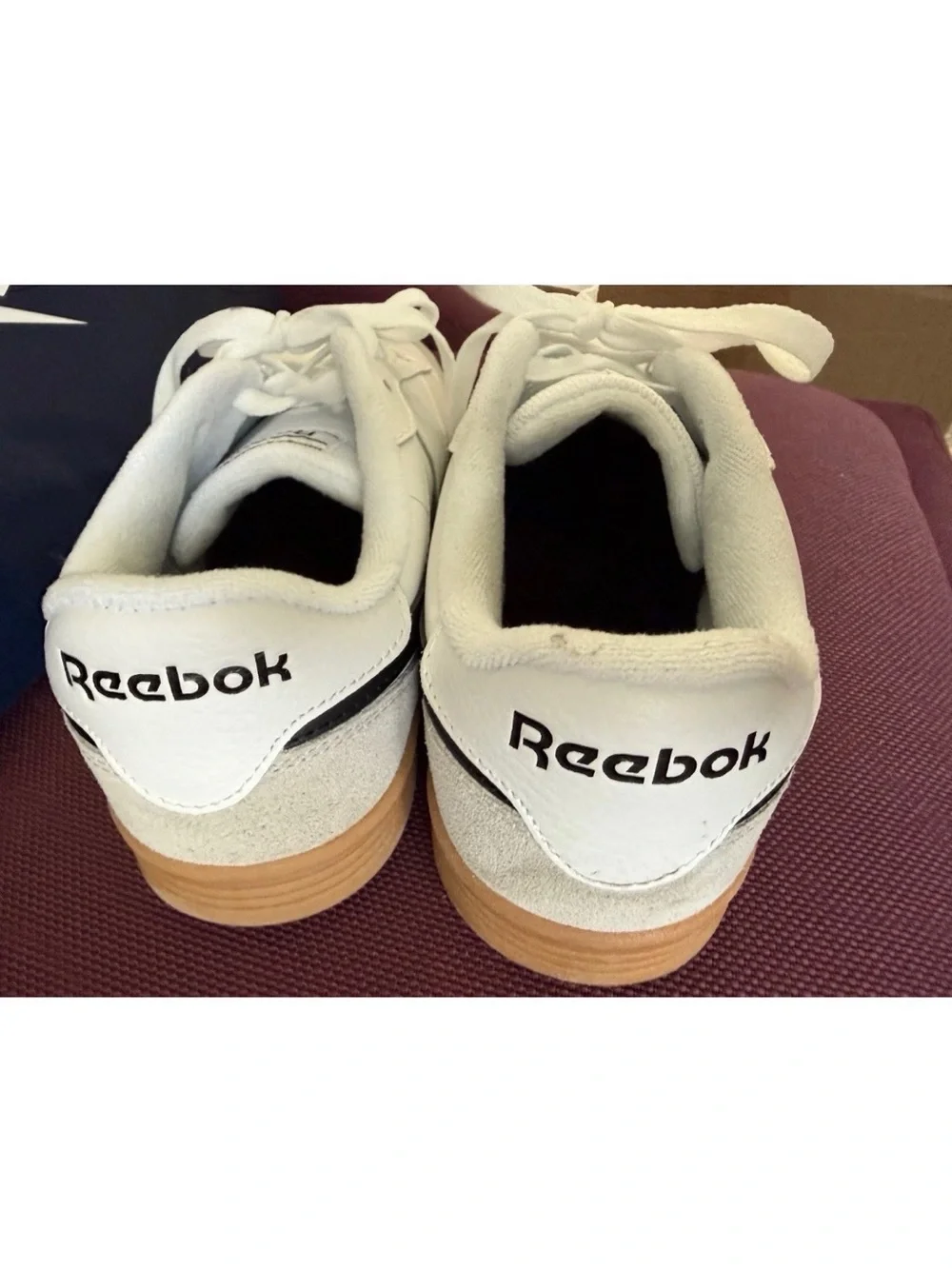 Reebok clean white