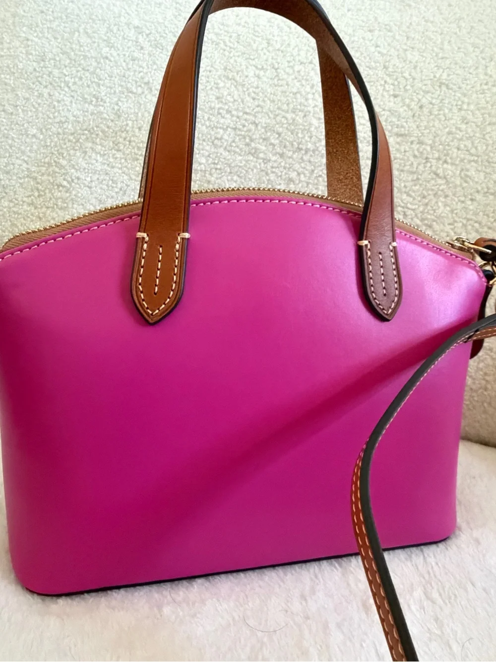 Dooney & Bourke 🌴💗 brand