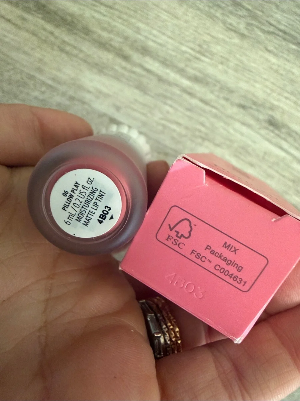 Benefit moisturizing matte