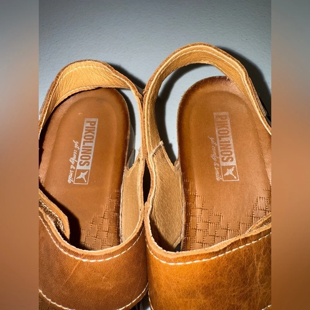 Pikolinos Mahon double strap with back wedge sandals size 7