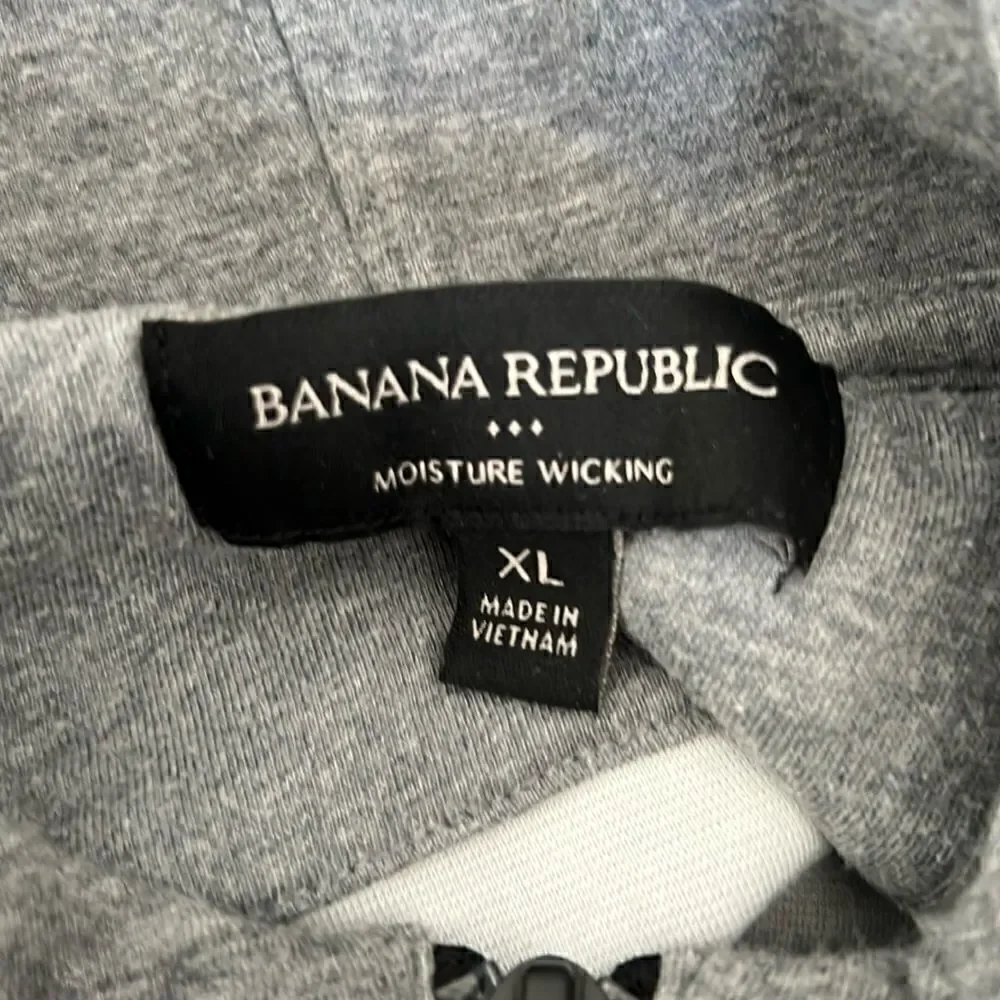 Banana Republic wicking es