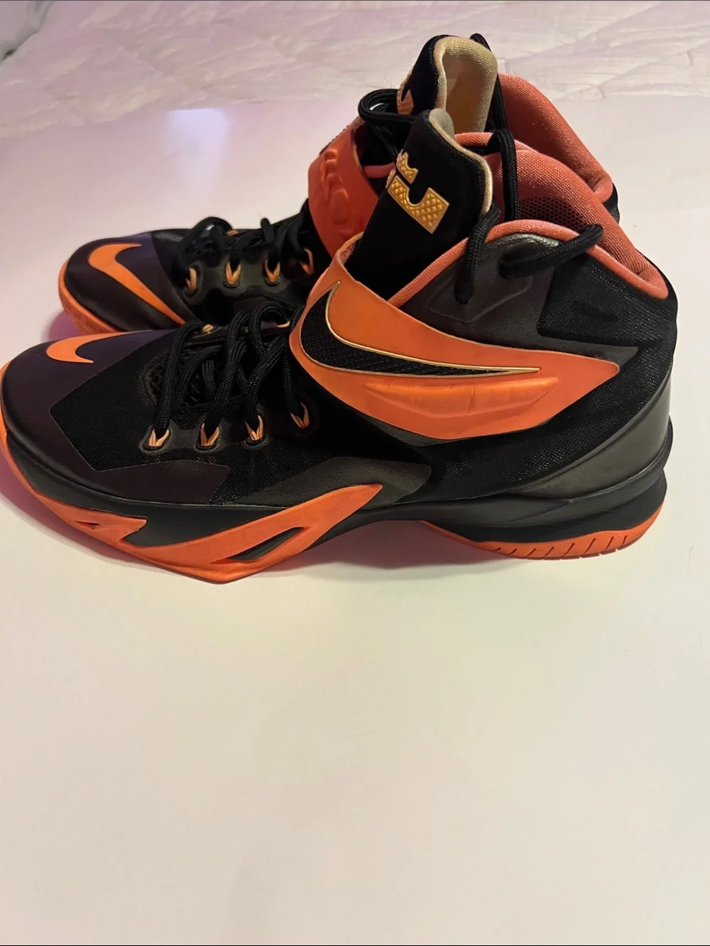 Nike soldier are black
