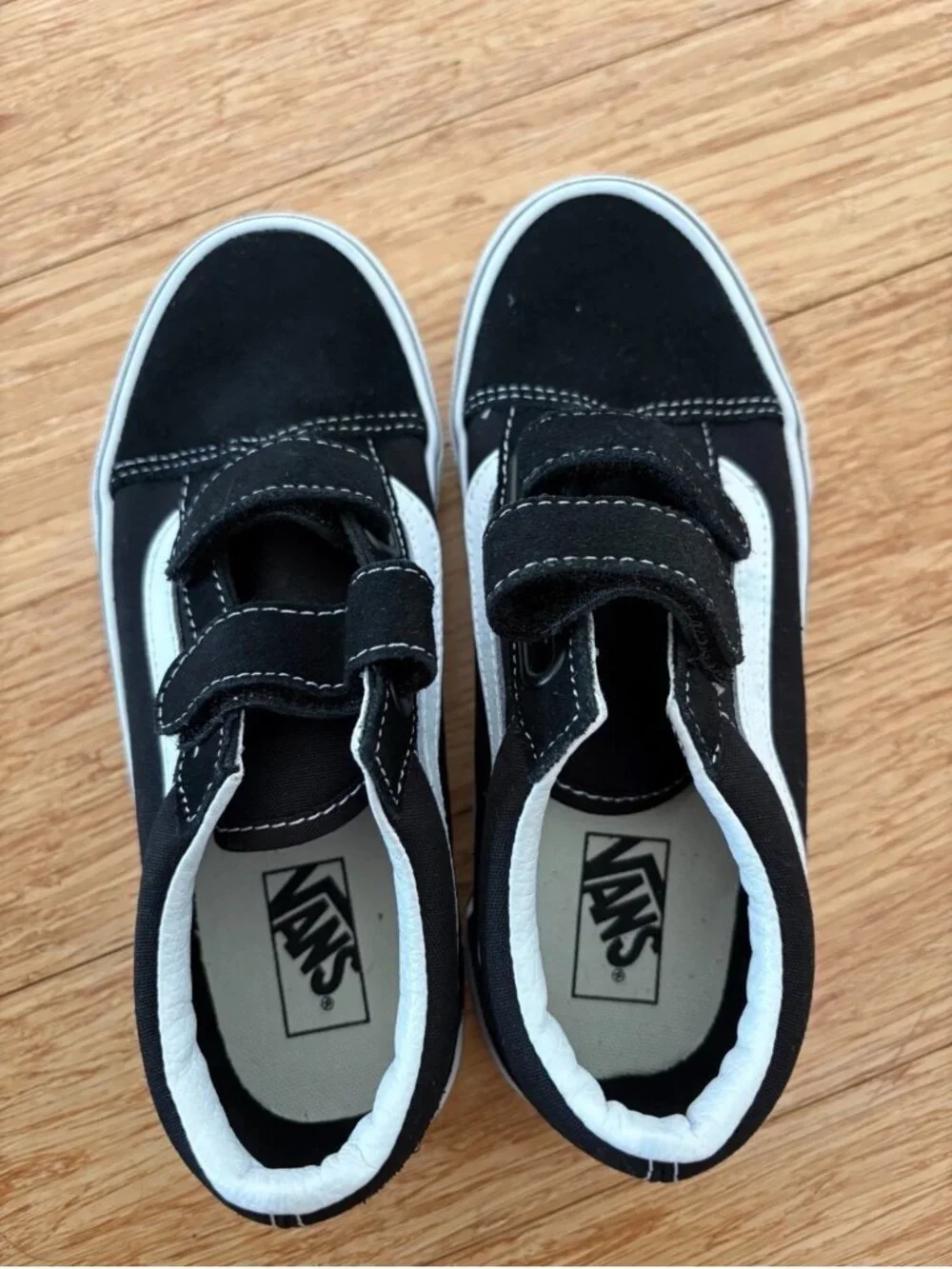 VANS Old Skool Black & True White Big Kids Shoes Size 3