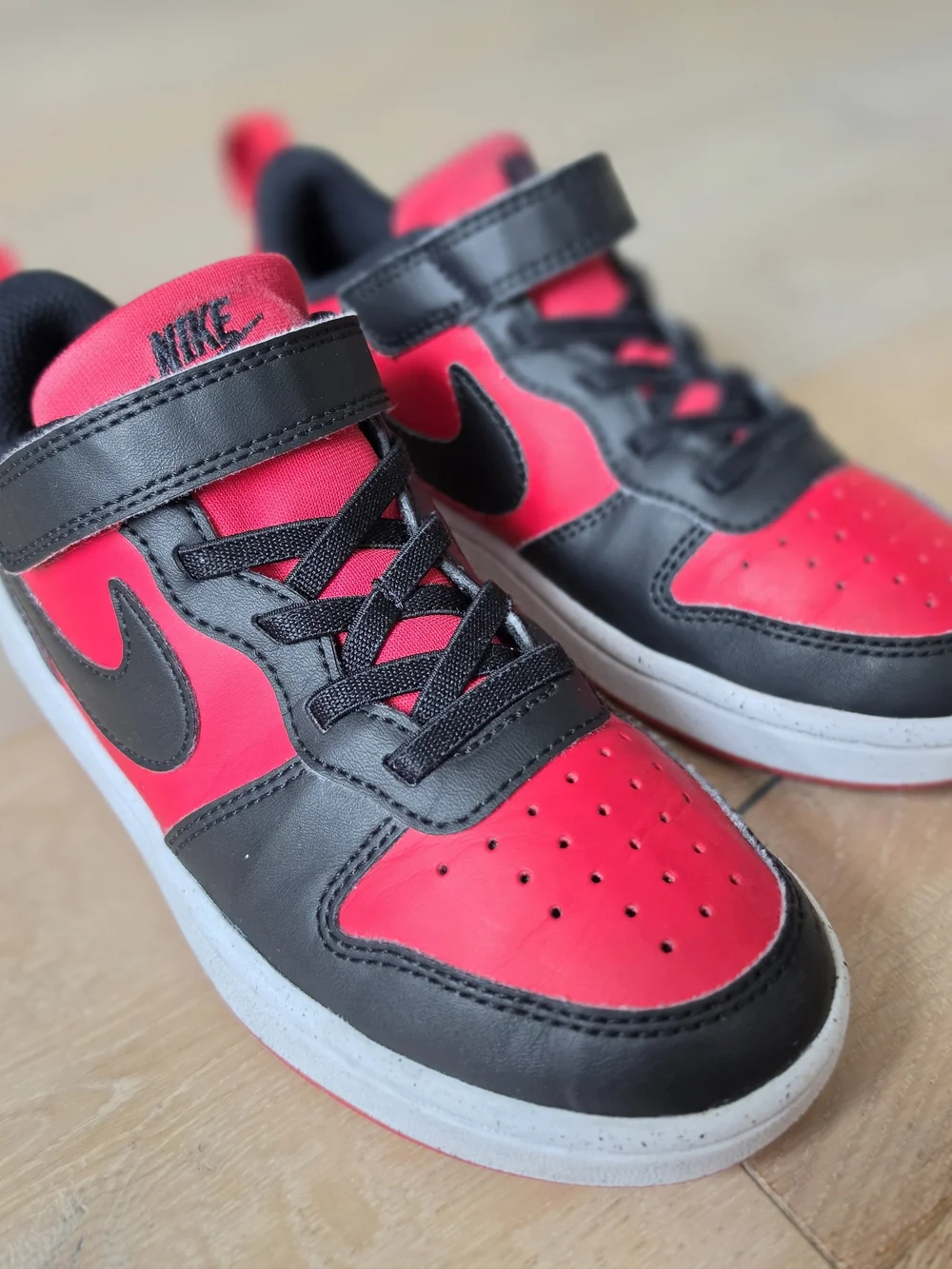 Nike Court Borough Low 2 Kids Bred Black/University Red/White Size 1Y