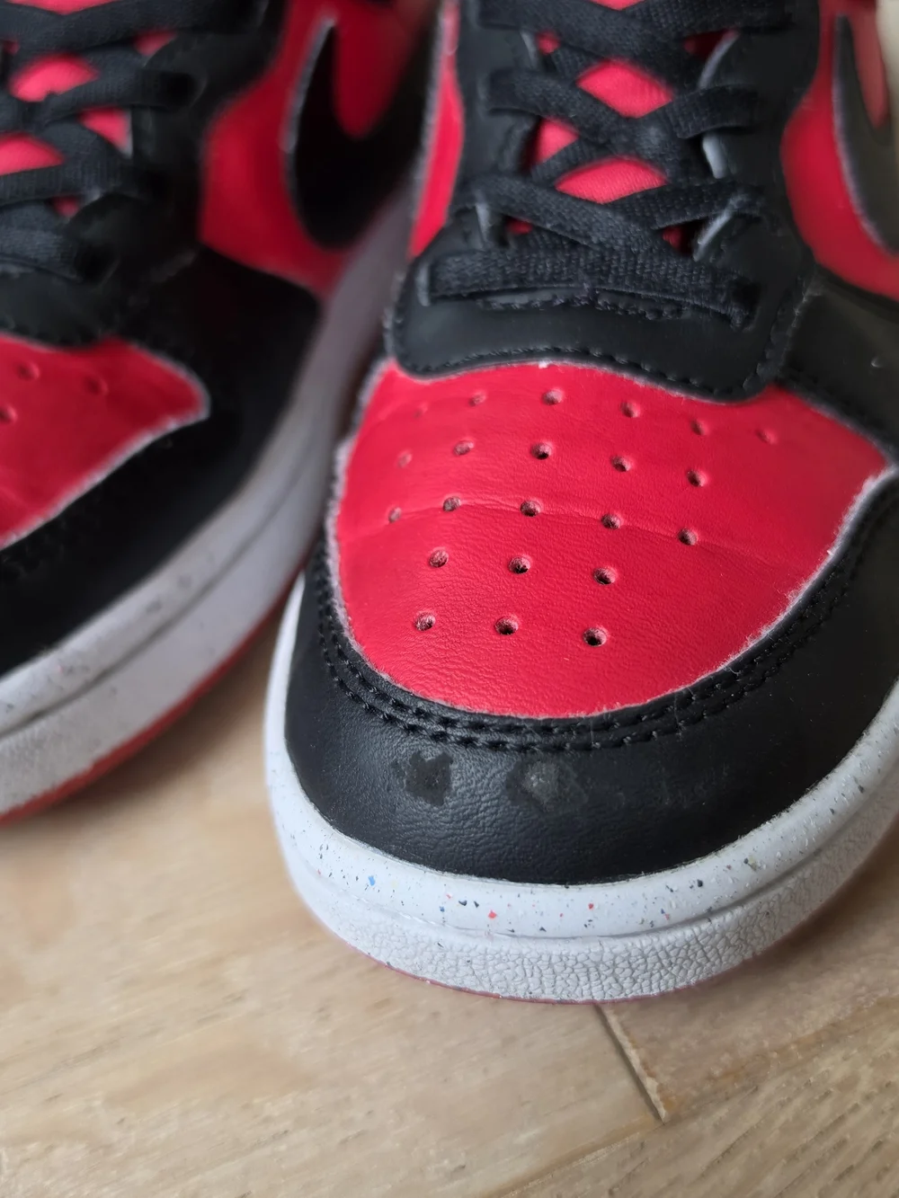 Nike Court Borough Low 2 Kids Bred Black/University Red/White Size 1Y