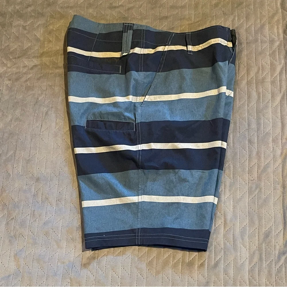 Oakley shorts mens