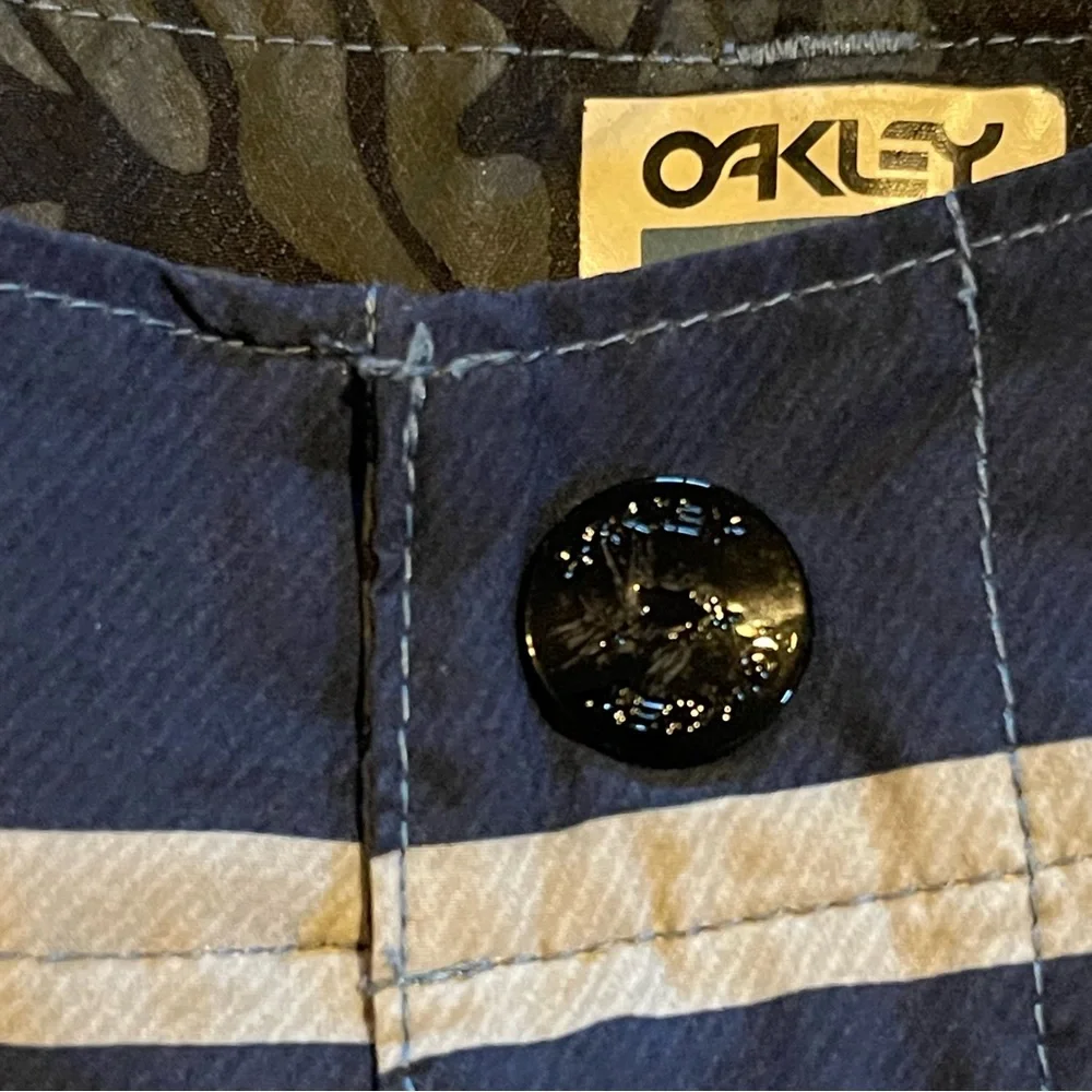 Oakley shorts mens