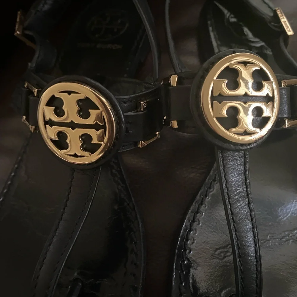 Tory Burch beach cassia black