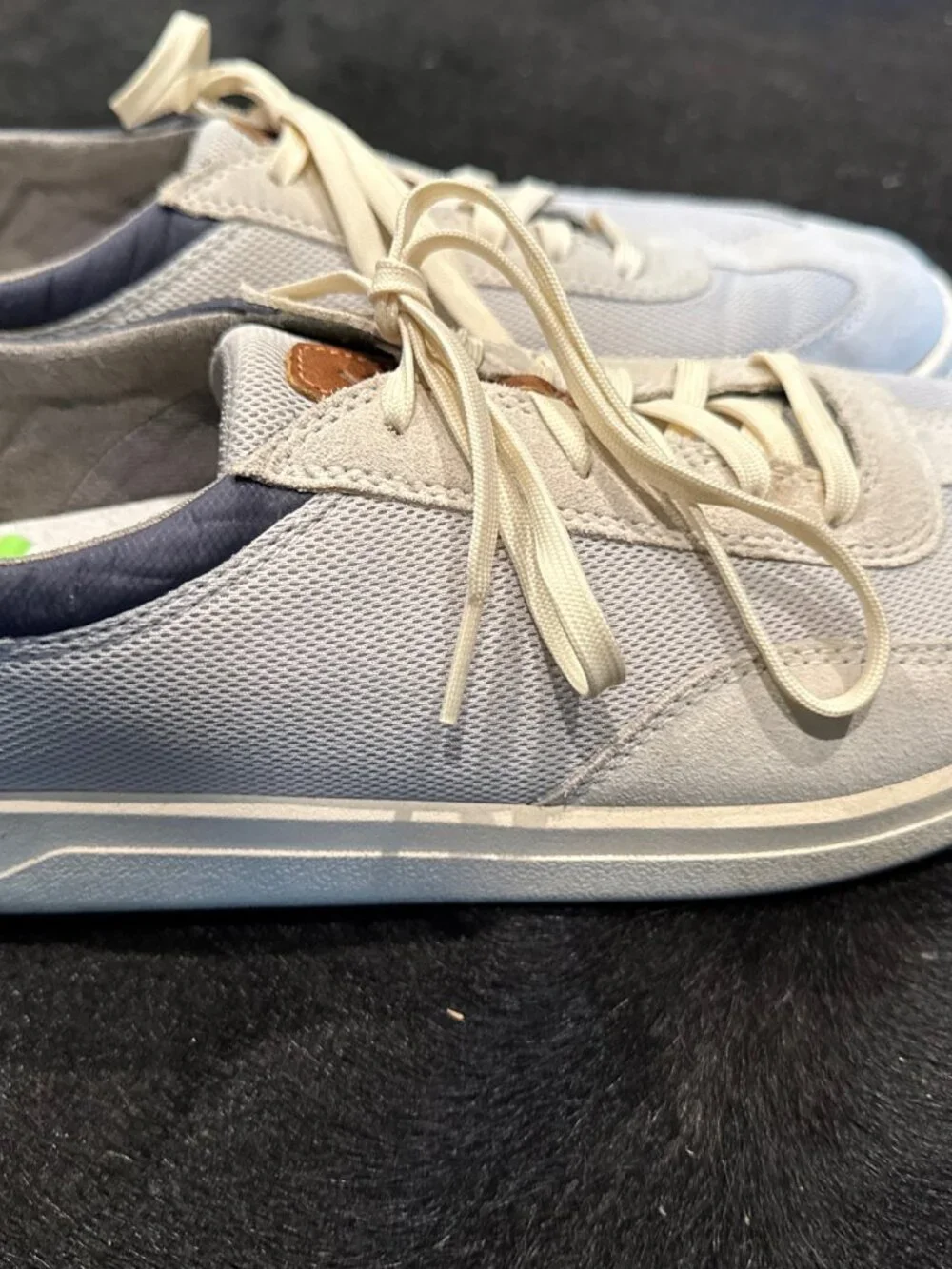 OluKai punini lace