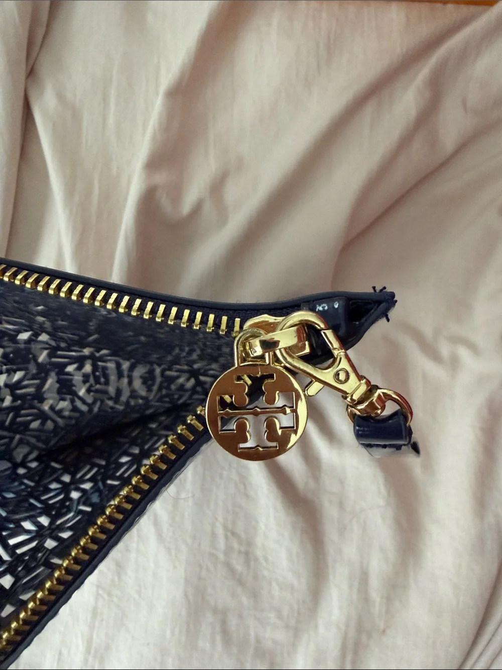 Tory Burch wristlet carry finish