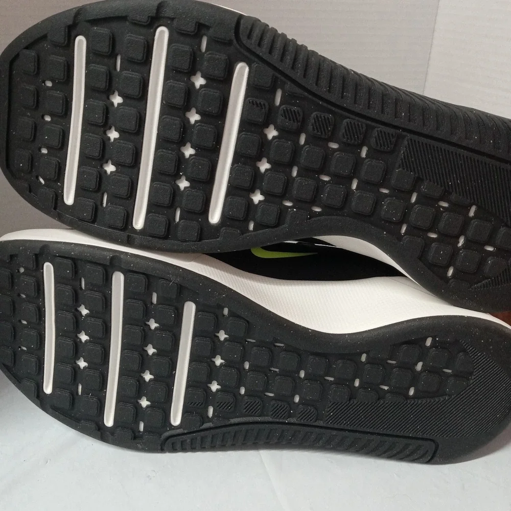 Nike mc trainer