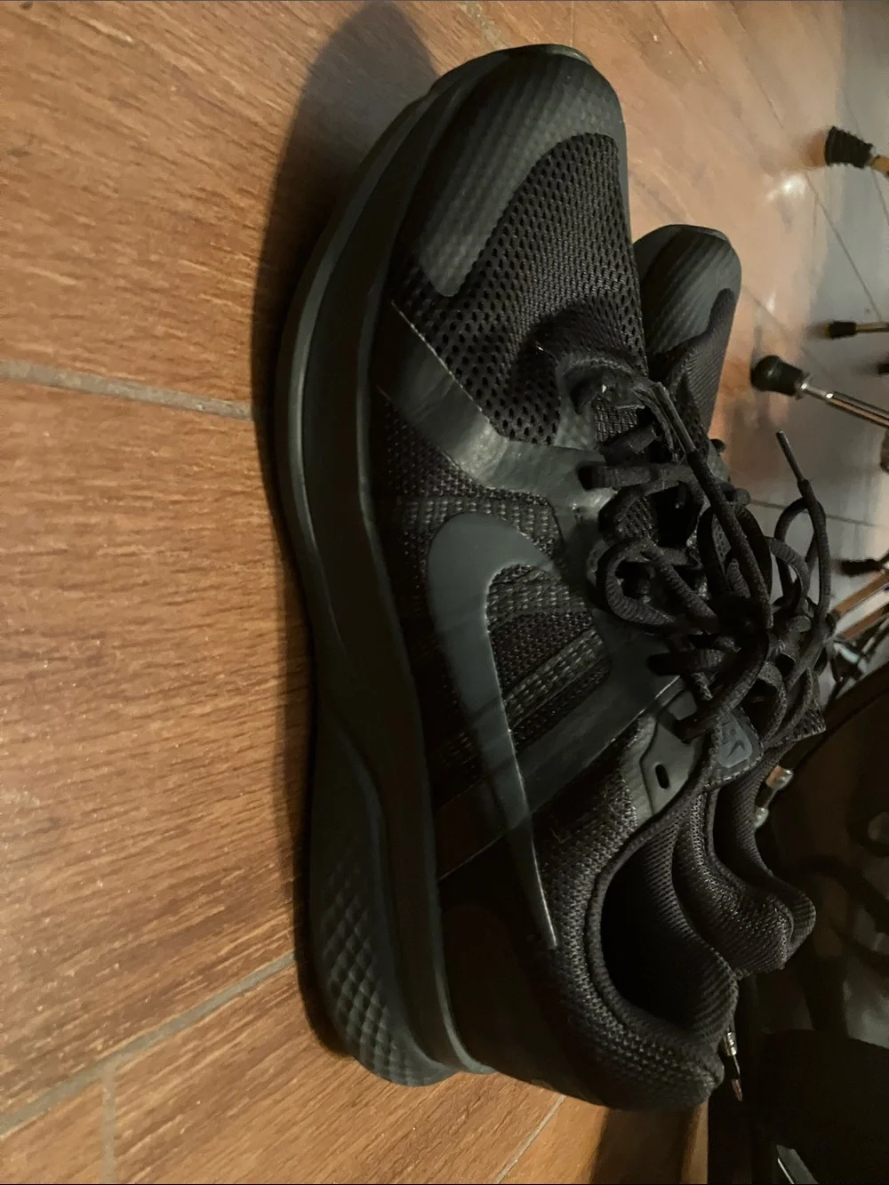 Nike Black Mesh Run Swift Sneakers Men’s 10.5