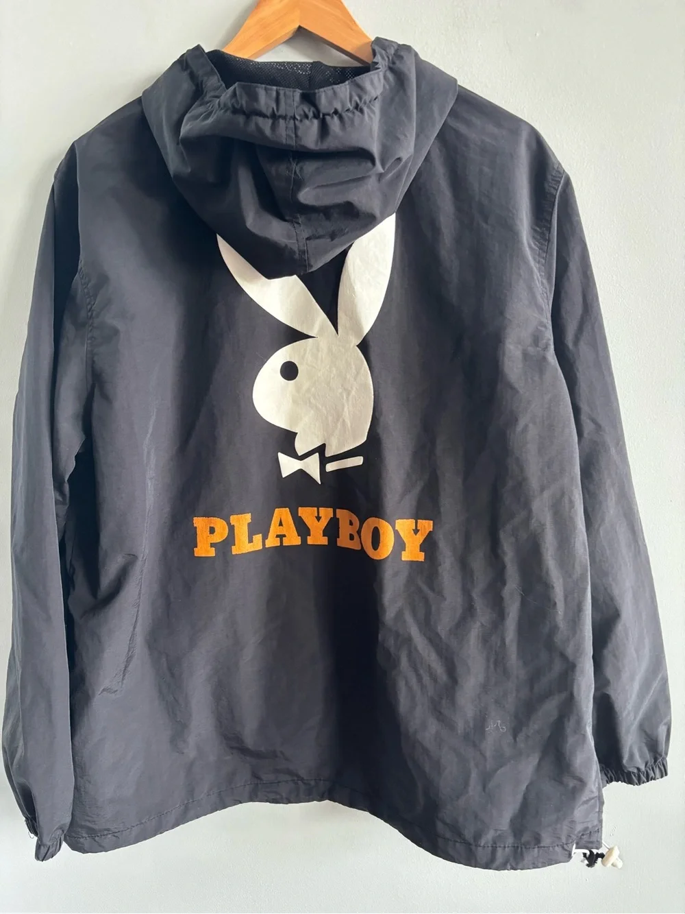 PacSun x Playboy Quarter-Zip Hooded Windbreaker Jacket Black – Unisex LARGE