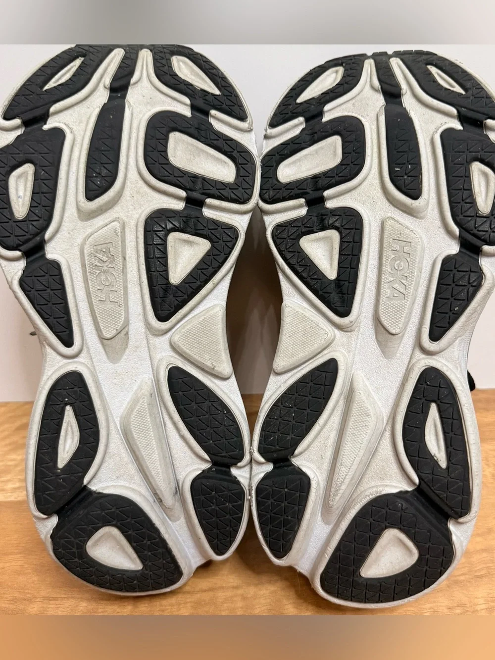Hoka One One size good