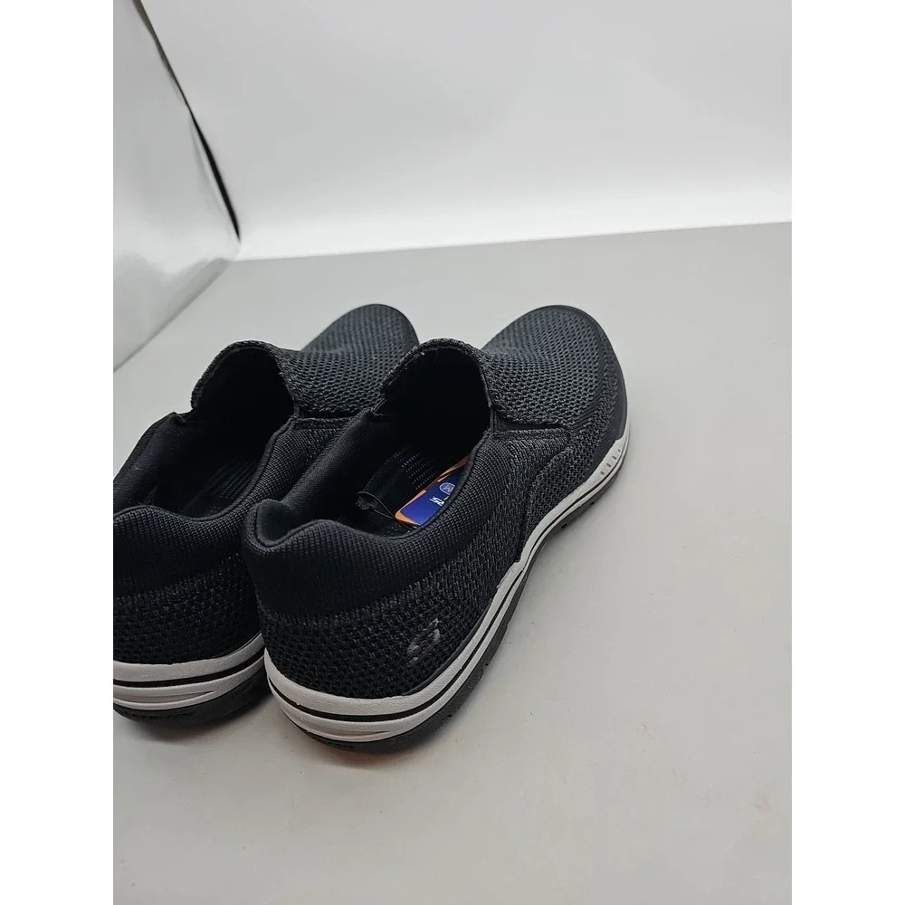 NEW Skechers Ultra Go Black Slip‎ On Sz 9 Air Cooled GOGA MAT Trainer New
