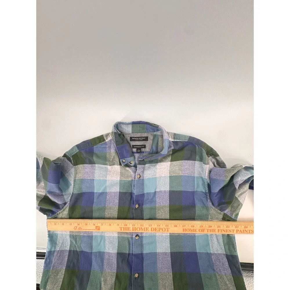 Banana Republic brand banana