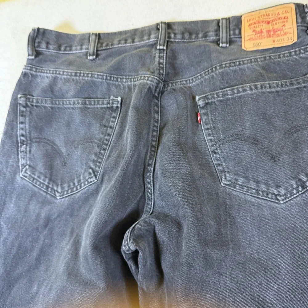 Levis 550 Relaxed Fit Tapered Leg Jeans Mens 40x34 Faded Black Denim 5-Pocket