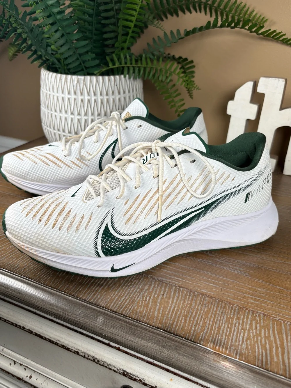 Nike Vapor Edge Turf White/Green Football Shoes Men's Size 10 CV6353-103