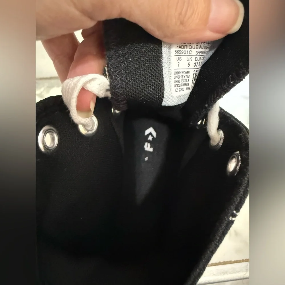 Converse high top