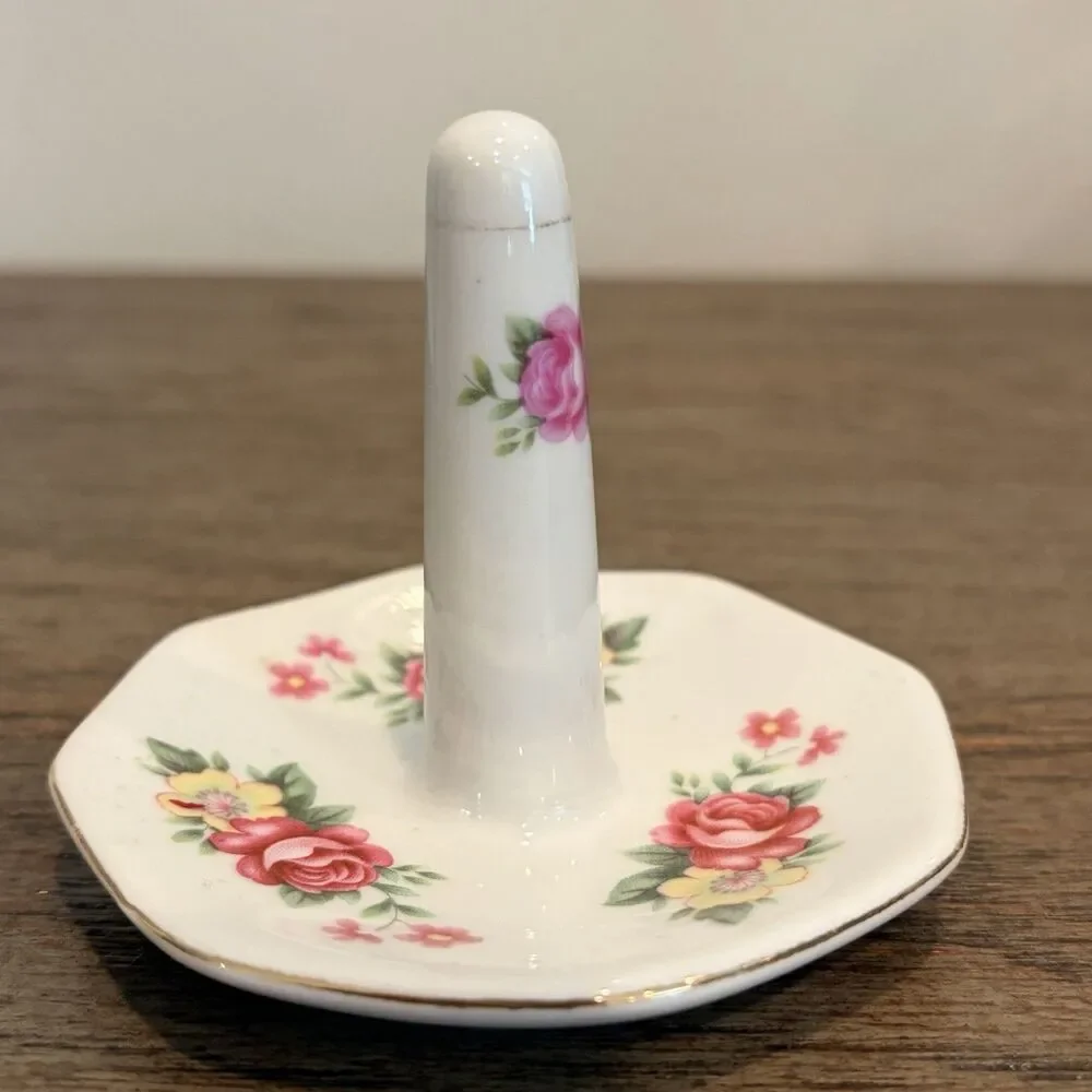 Unbranded ceramic ring