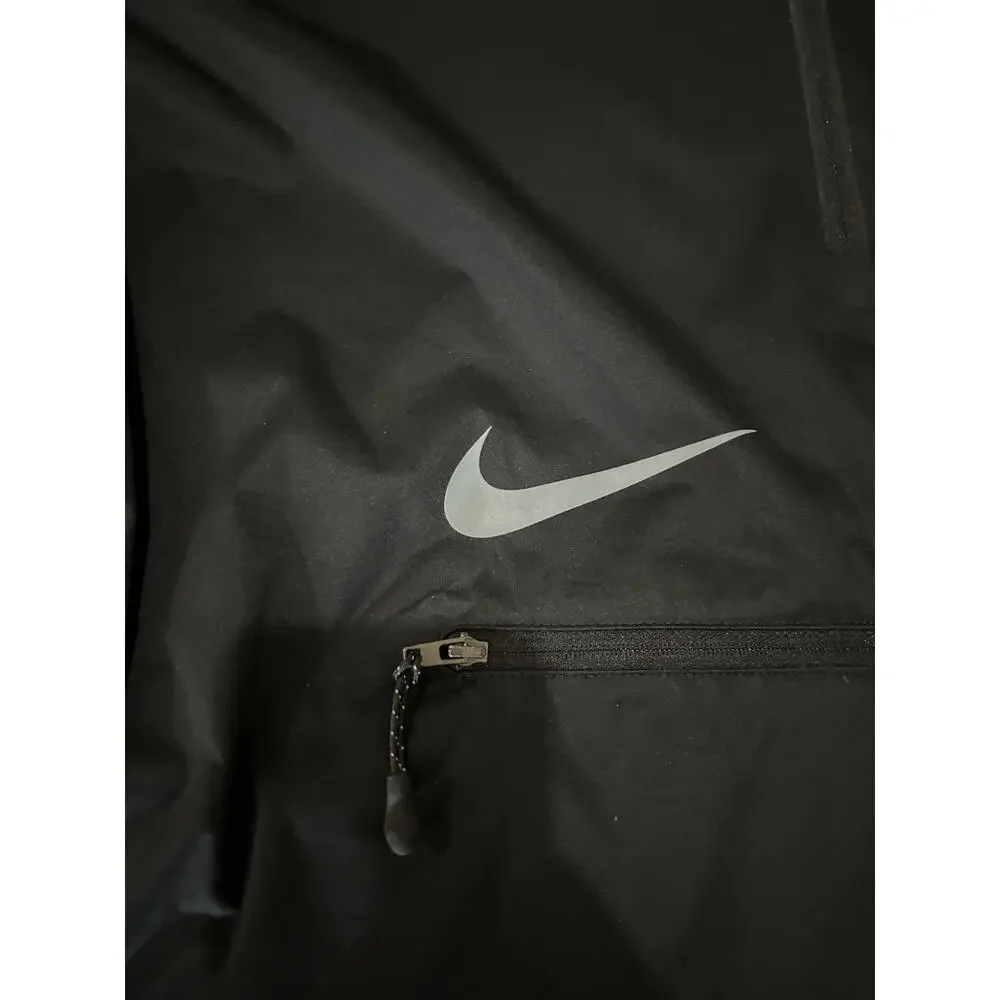 Nike field general