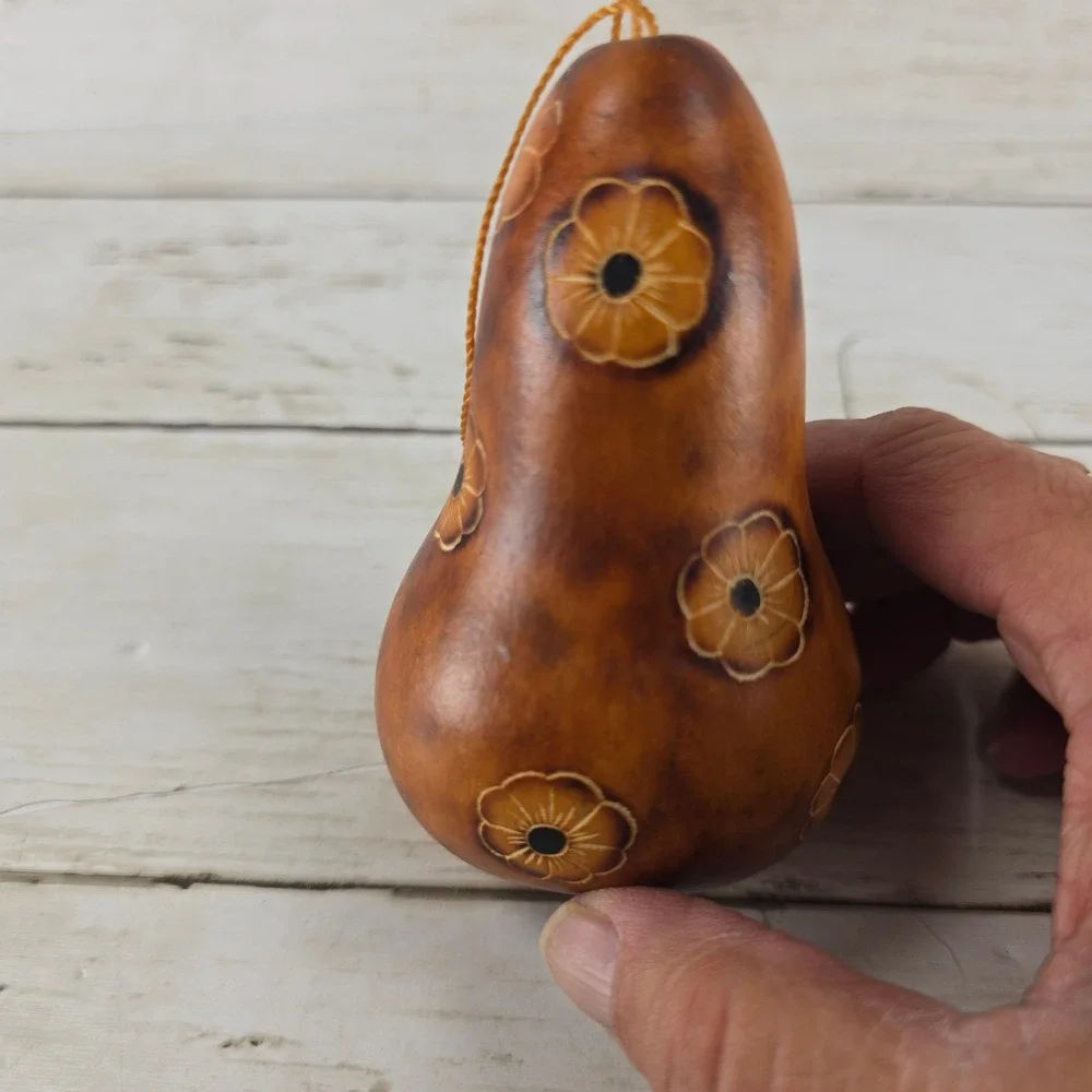 Vintage Peruvian Hand Carved Gourd Nativity Ornament Folk Art Miniature Scene