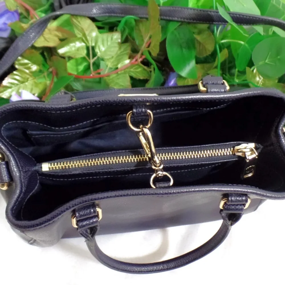 Coach zipper slight used