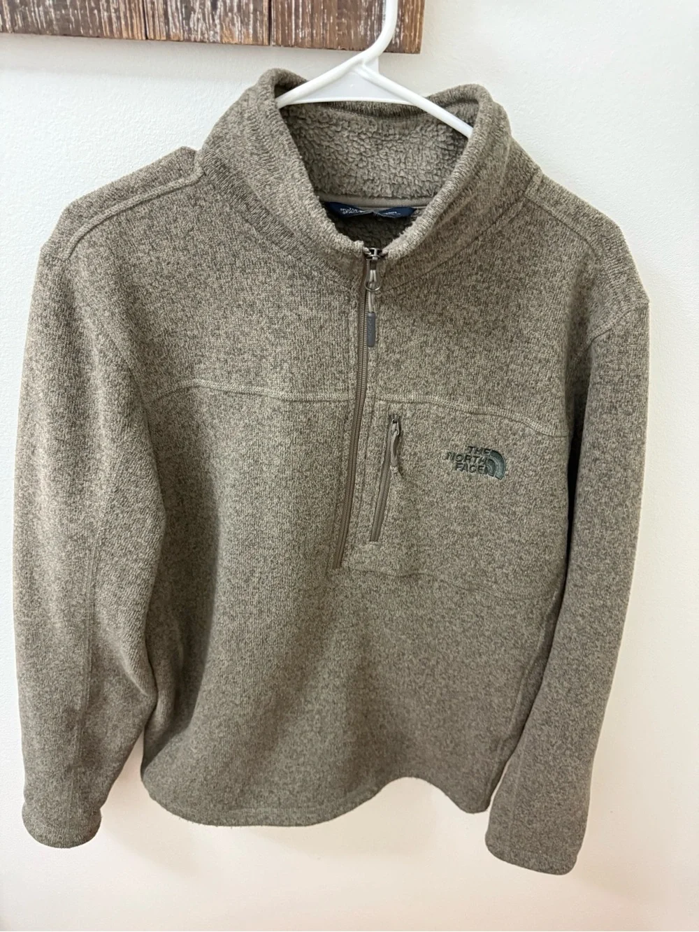 The North Face Men's Olive Green Half-Zip Fleece Pullover