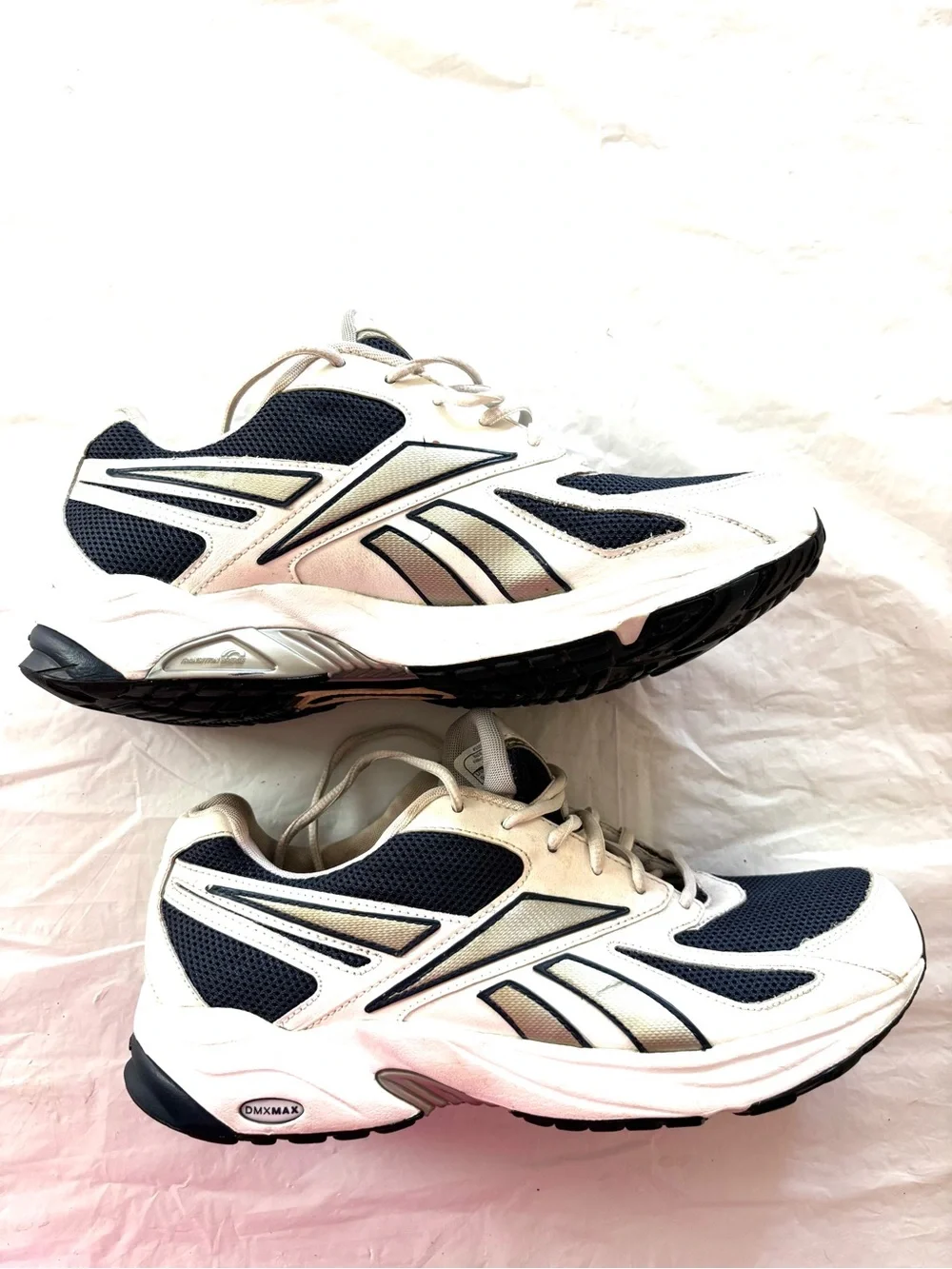 Reebok Navy & White DMX Versasport 4 2010 Sneakers SZ 9.5 Gently Worn