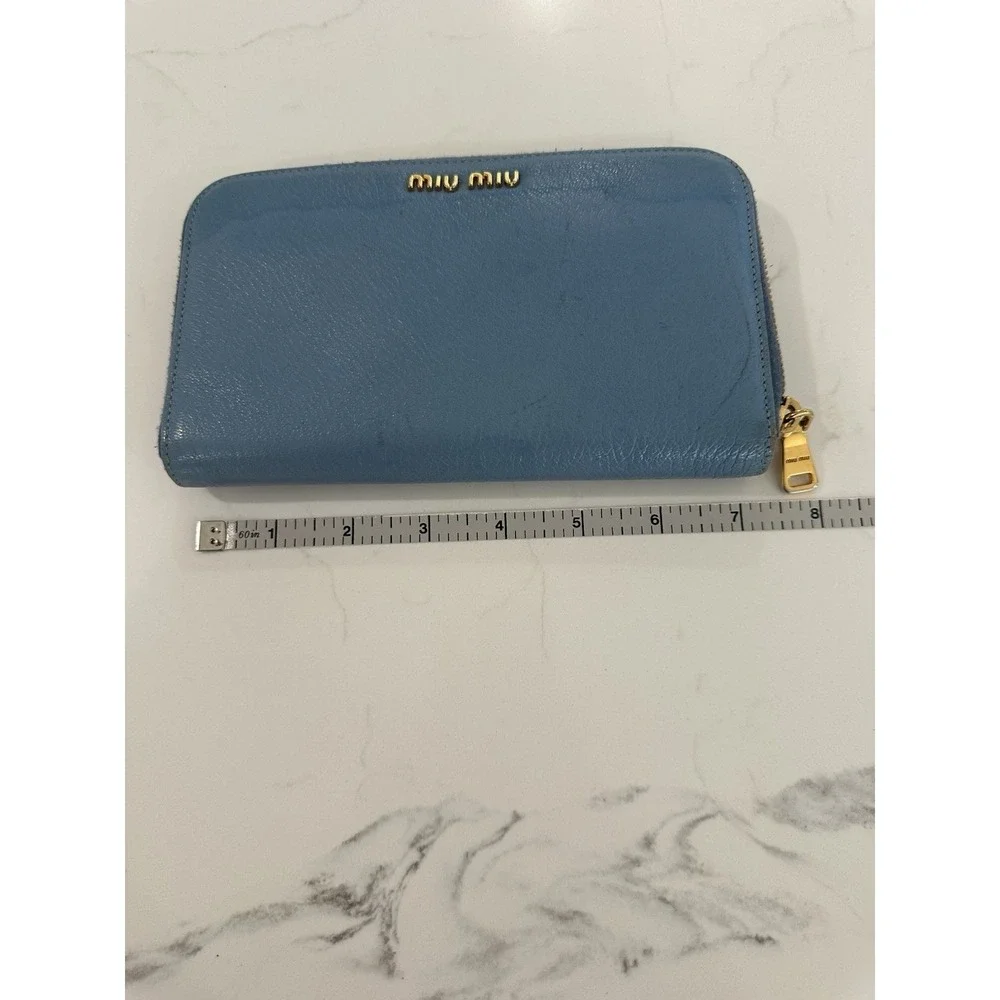 Miu Miu see pictures