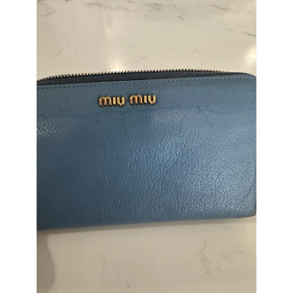 Miu Miu see pictures