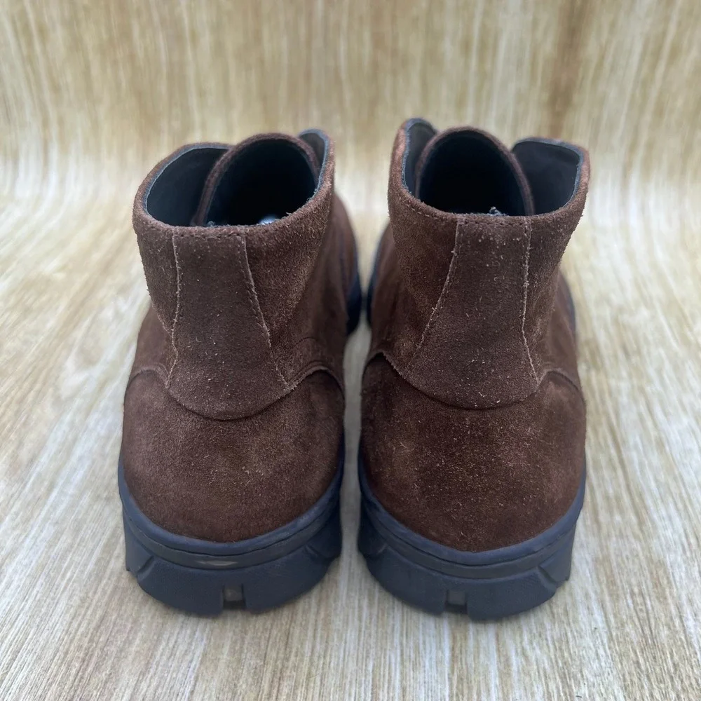 Salvatore Ferragamo Parker Chukka Boots Men's Size 6 EE Brown Suede Wingtip