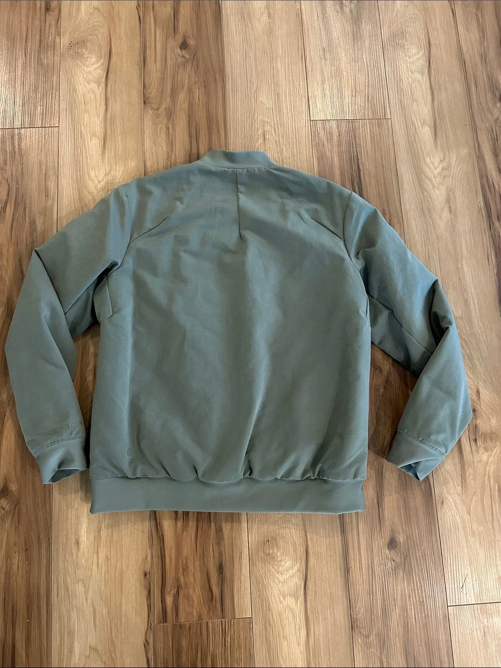 lululemon athletica clean minimalist
