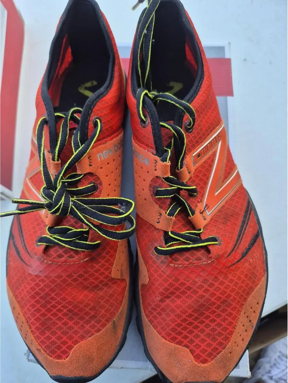 New Balance Trail Running Used in OG Box Mens 10.5