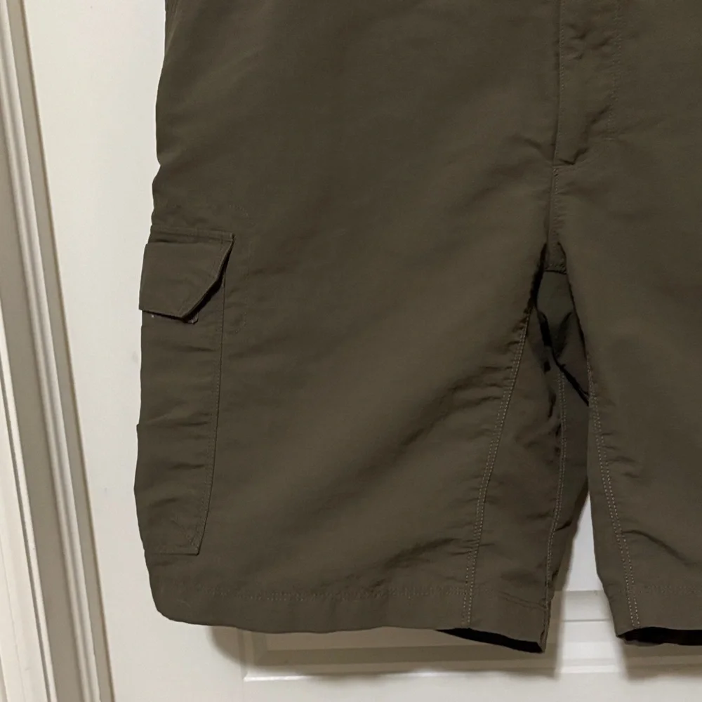 The North Face Men's Olive‎ Green Cargo Shorts with Webbing Belt