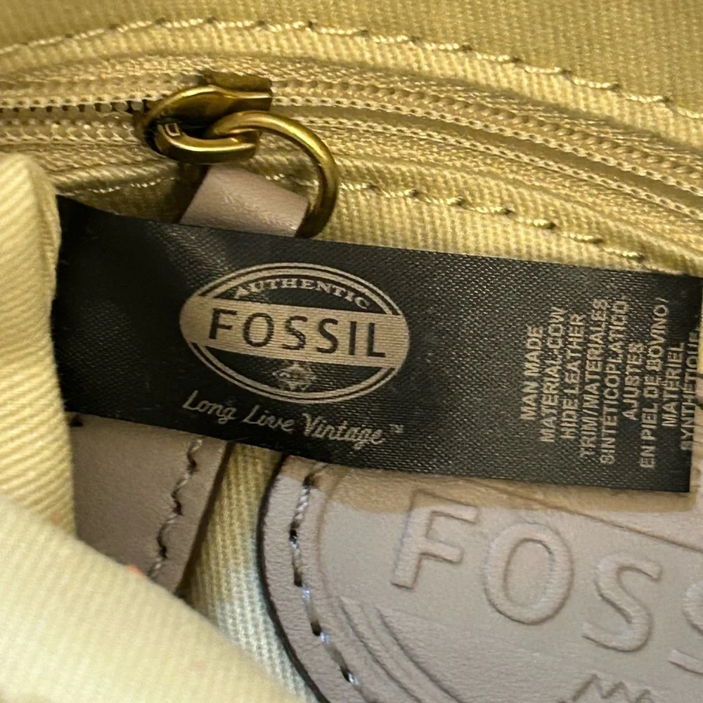 Fossil leather woven