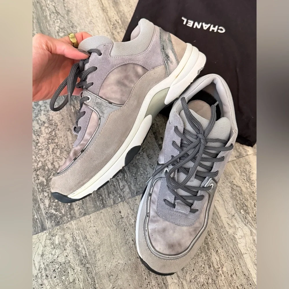 CHANEL Light Gray Suede CC Logo Sneakers