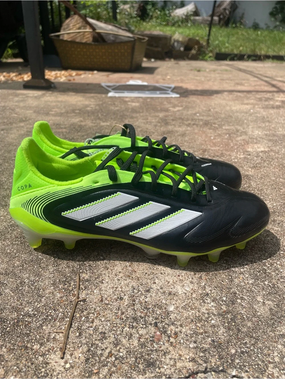 adidas cleats black