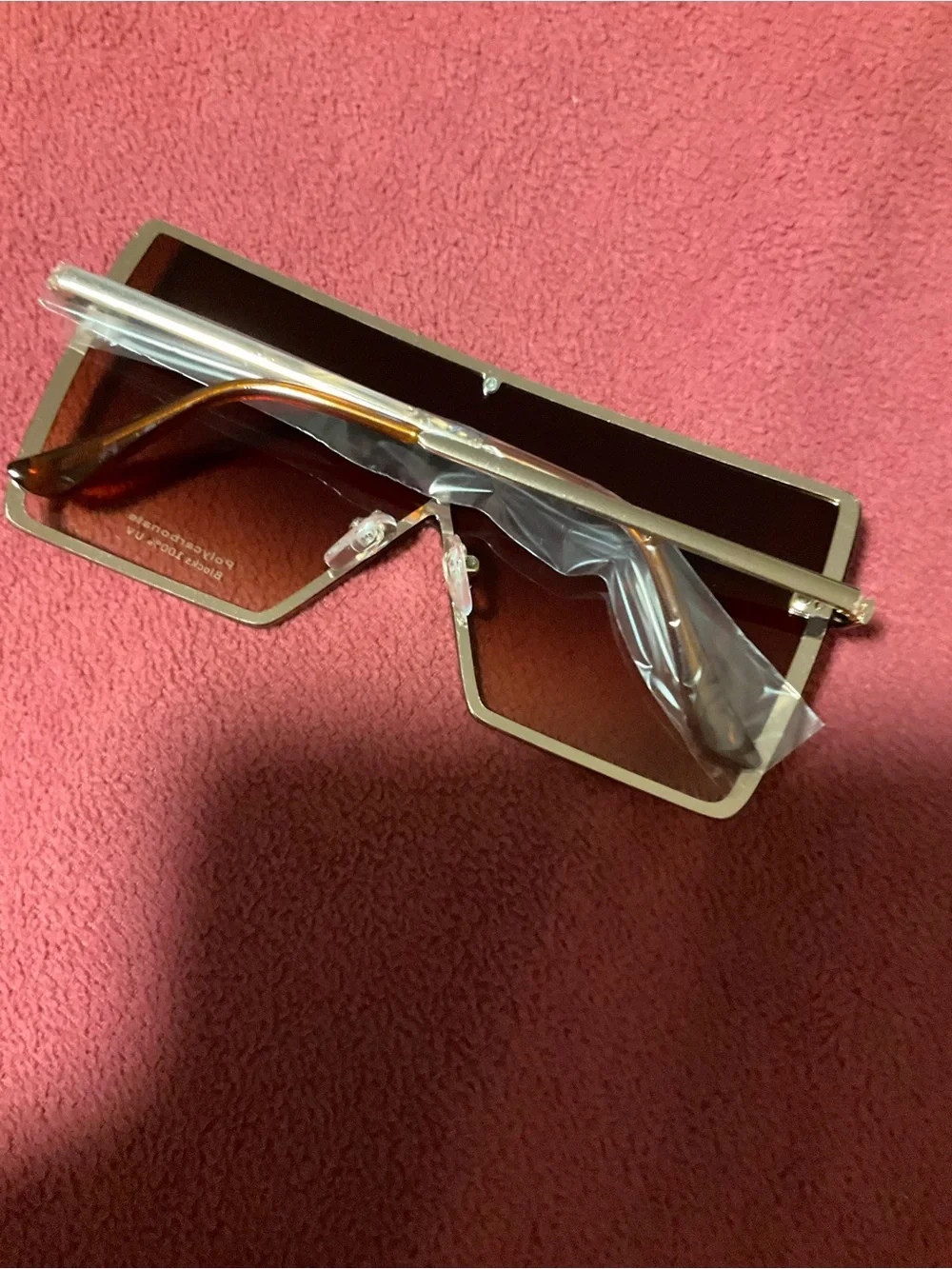 Fashion Nova bold rimless