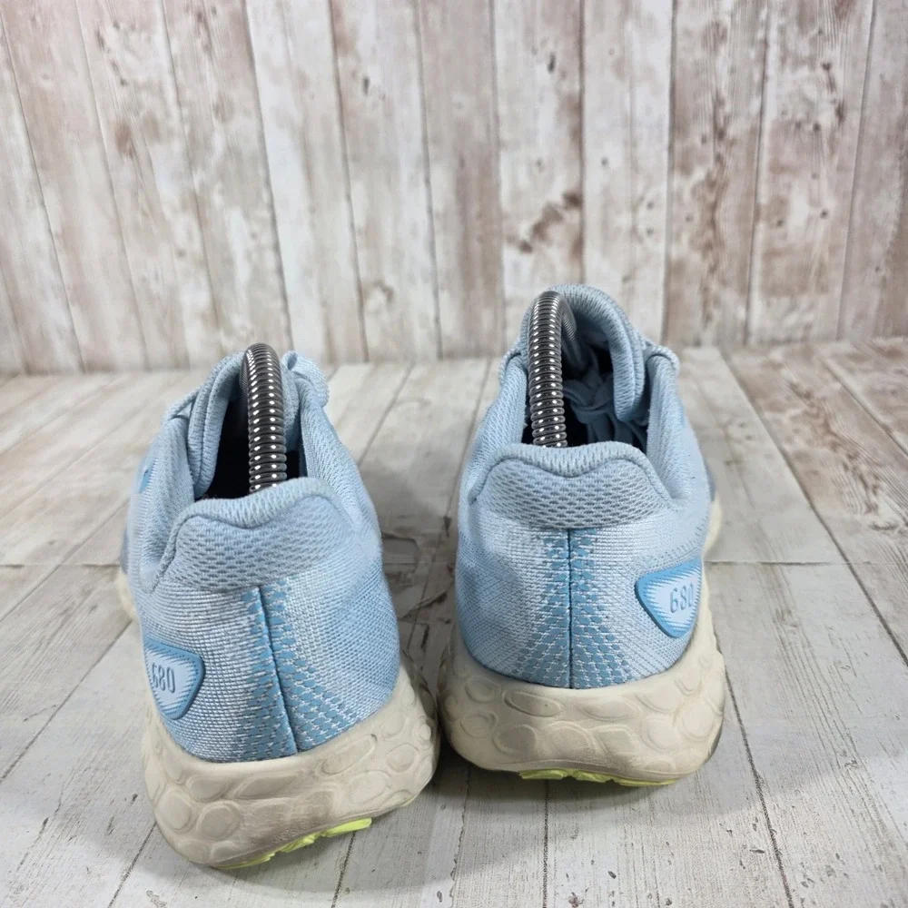 New Balance Fresh Foam 680v8 Womens 9 Light Blue White Running Shoes W680LT8