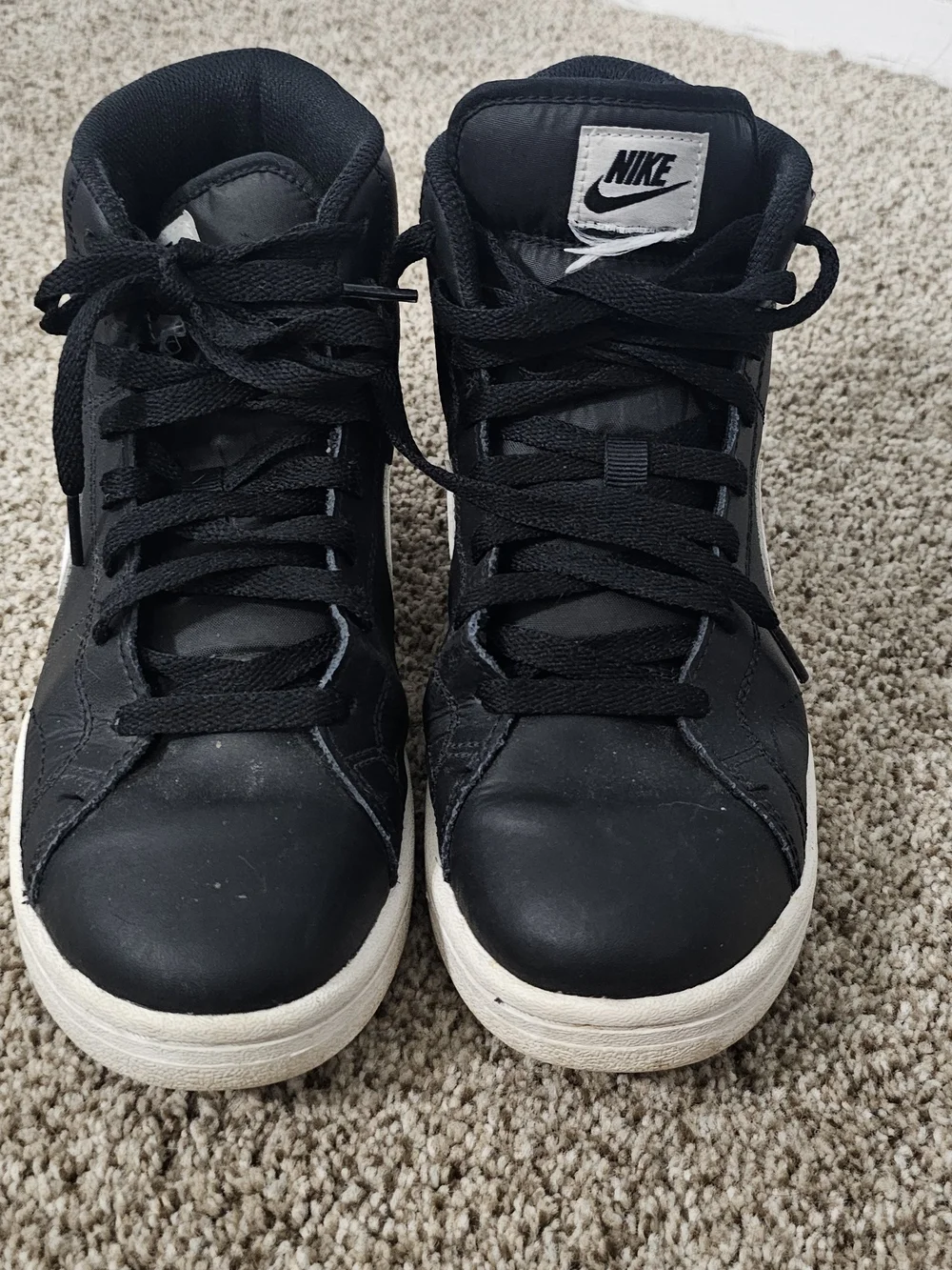 Nike classic black
