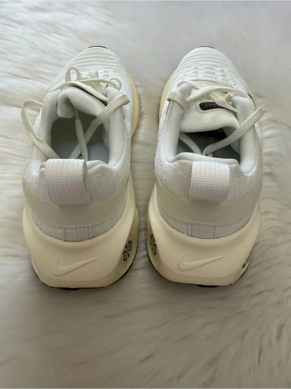 Nike box lace white