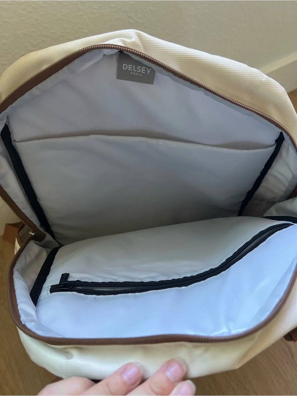 N/A backpack cream