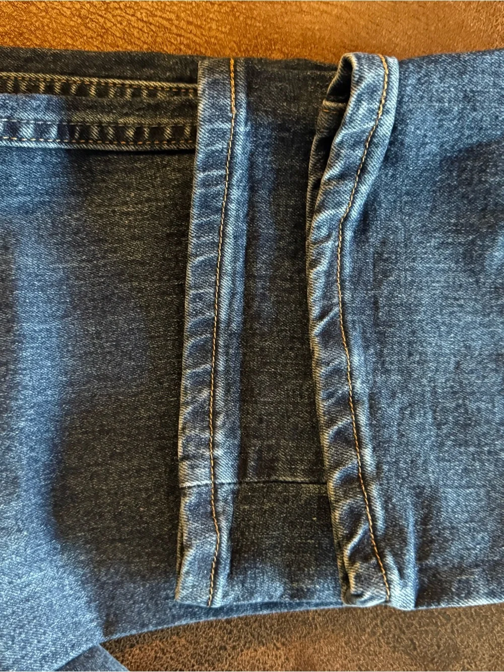 Wrangler Men's Relaxed Fit Blue Denim Jeans 34 x 32 Like New!