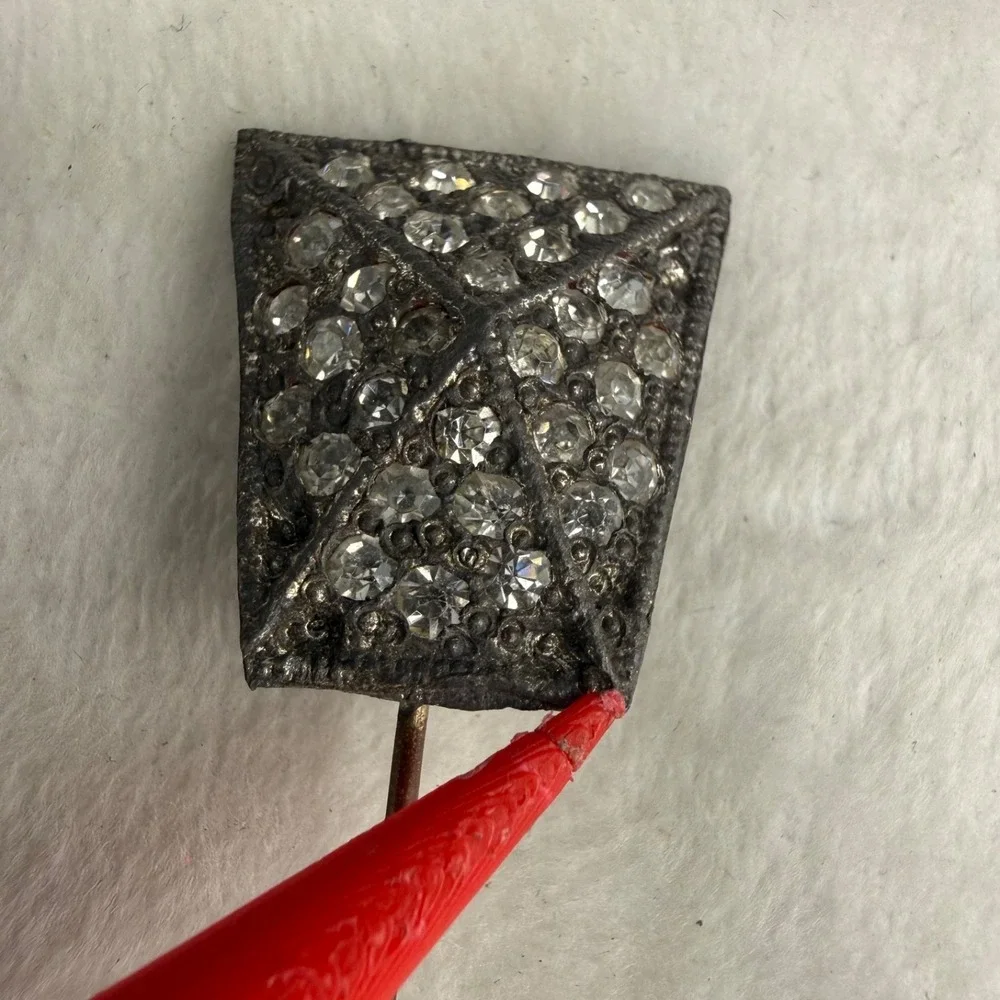 Estate read brooch