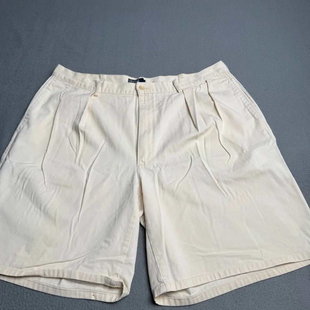 Vintage Polo Ralph Lauren Pleated Chino Shorts Mens 40 Cream Made in USA Crest