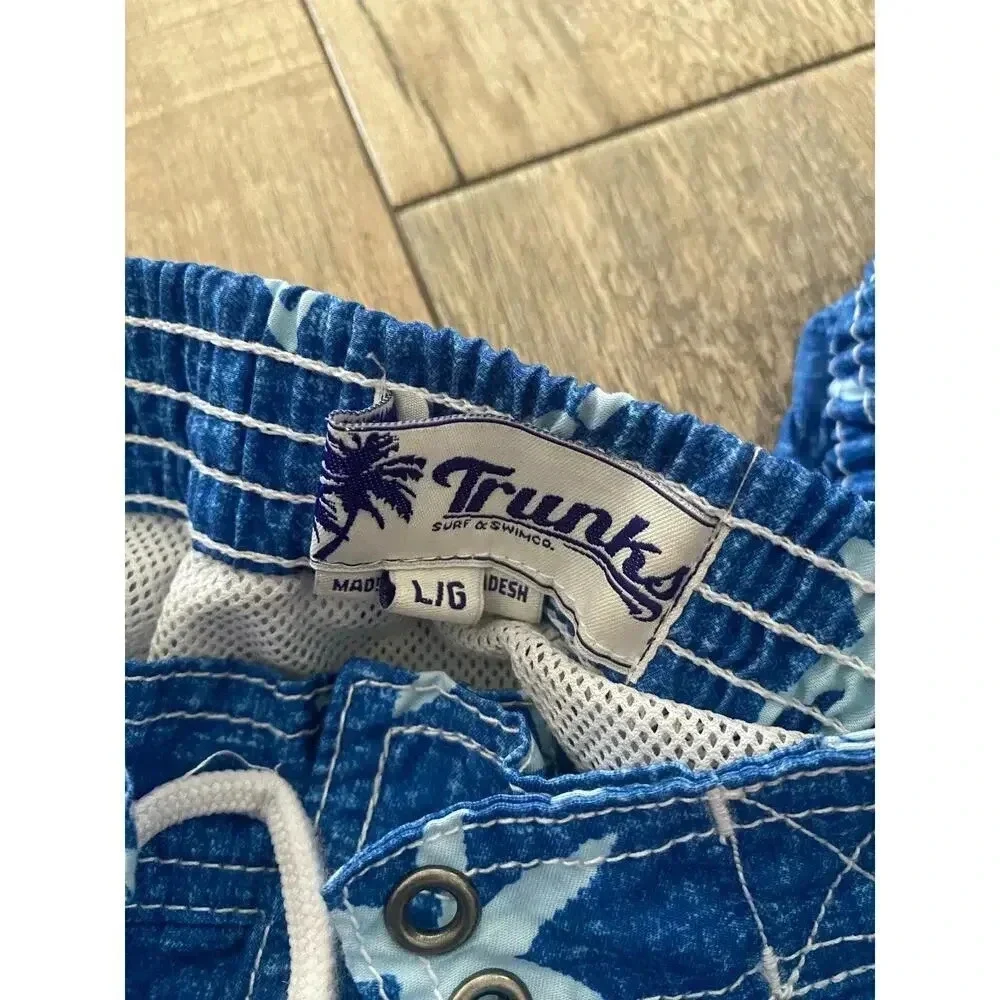 trunks details pictures