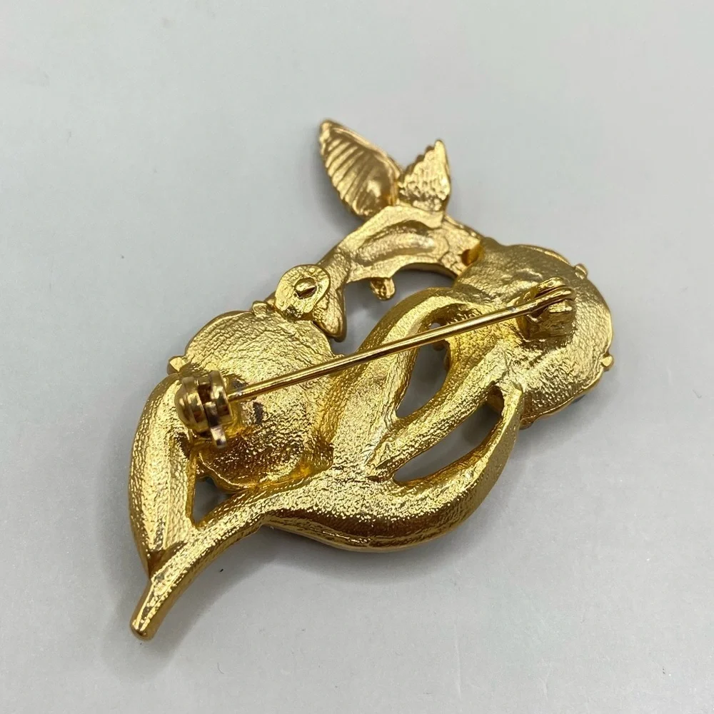Vintage Gold Tone Hummingbird Flower Brooch