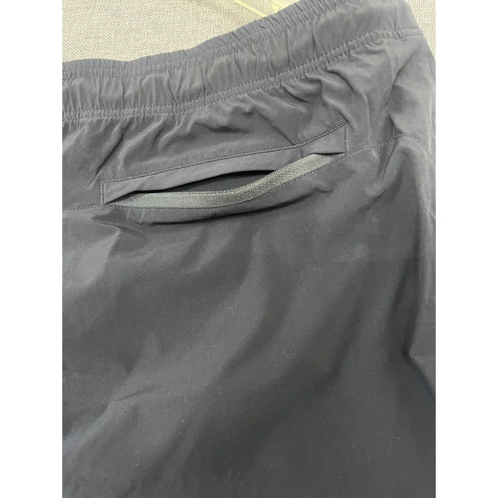 Rhone Mako Shorts Mens XL Navy Blue 7 Inch Inseam Athletic Training Gym Shorts